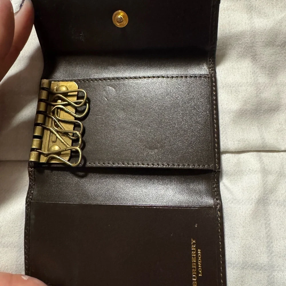 Burberry vintage key holder unisex